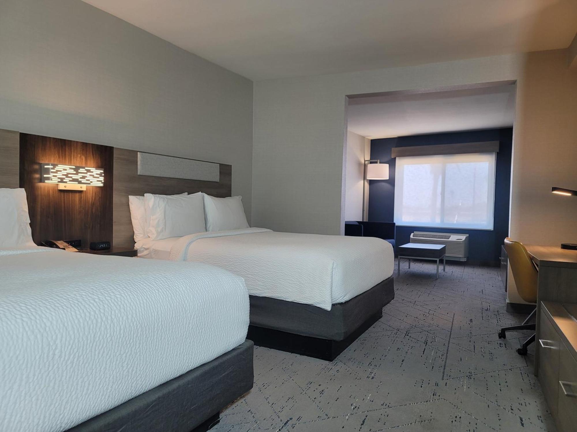 Holiday Inn Express San Diego South - Chula Vista By Ihg Exterior photo