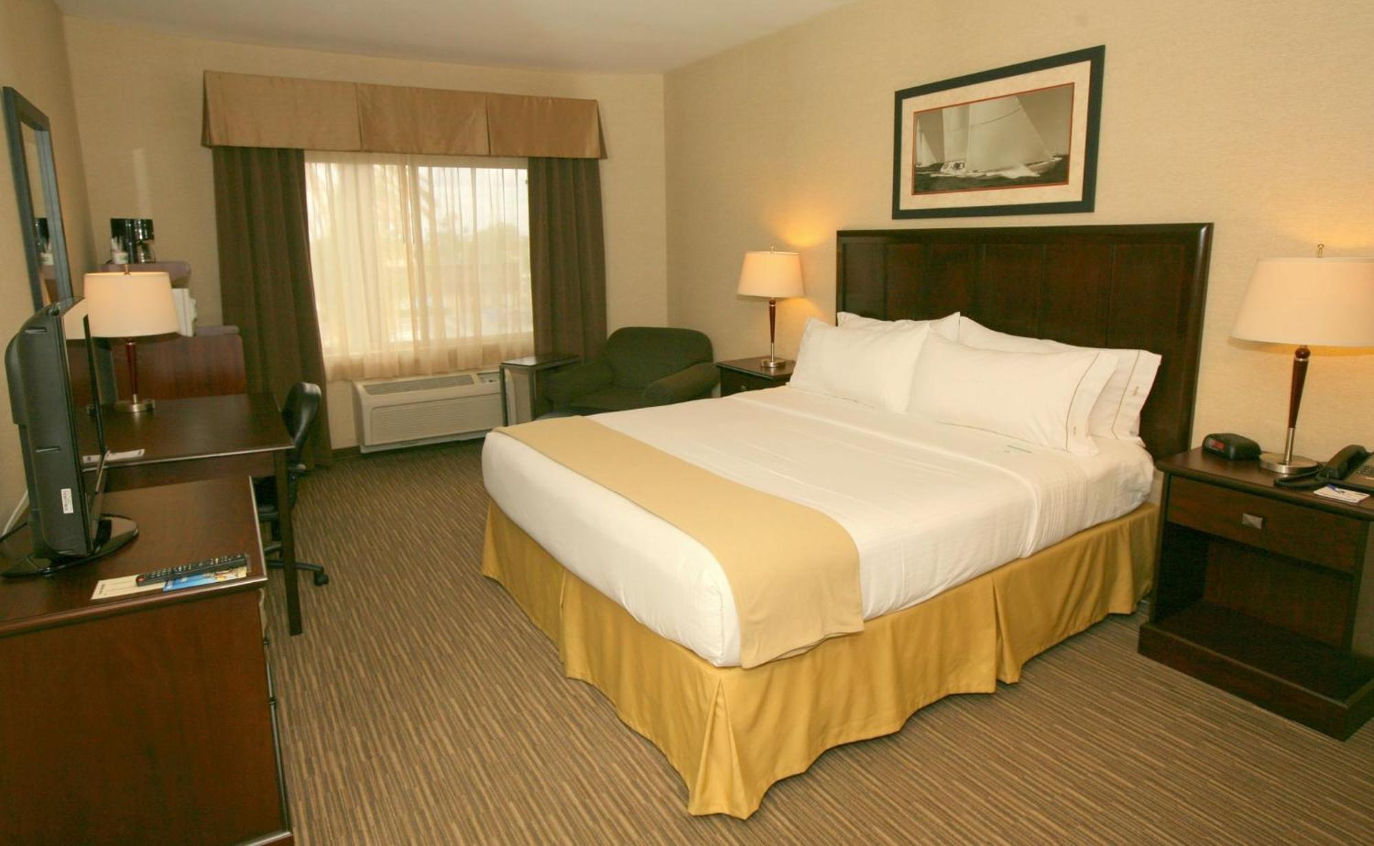 Holiday Inn Express San Diego South - Chula Vista By Ihg Exterior photo