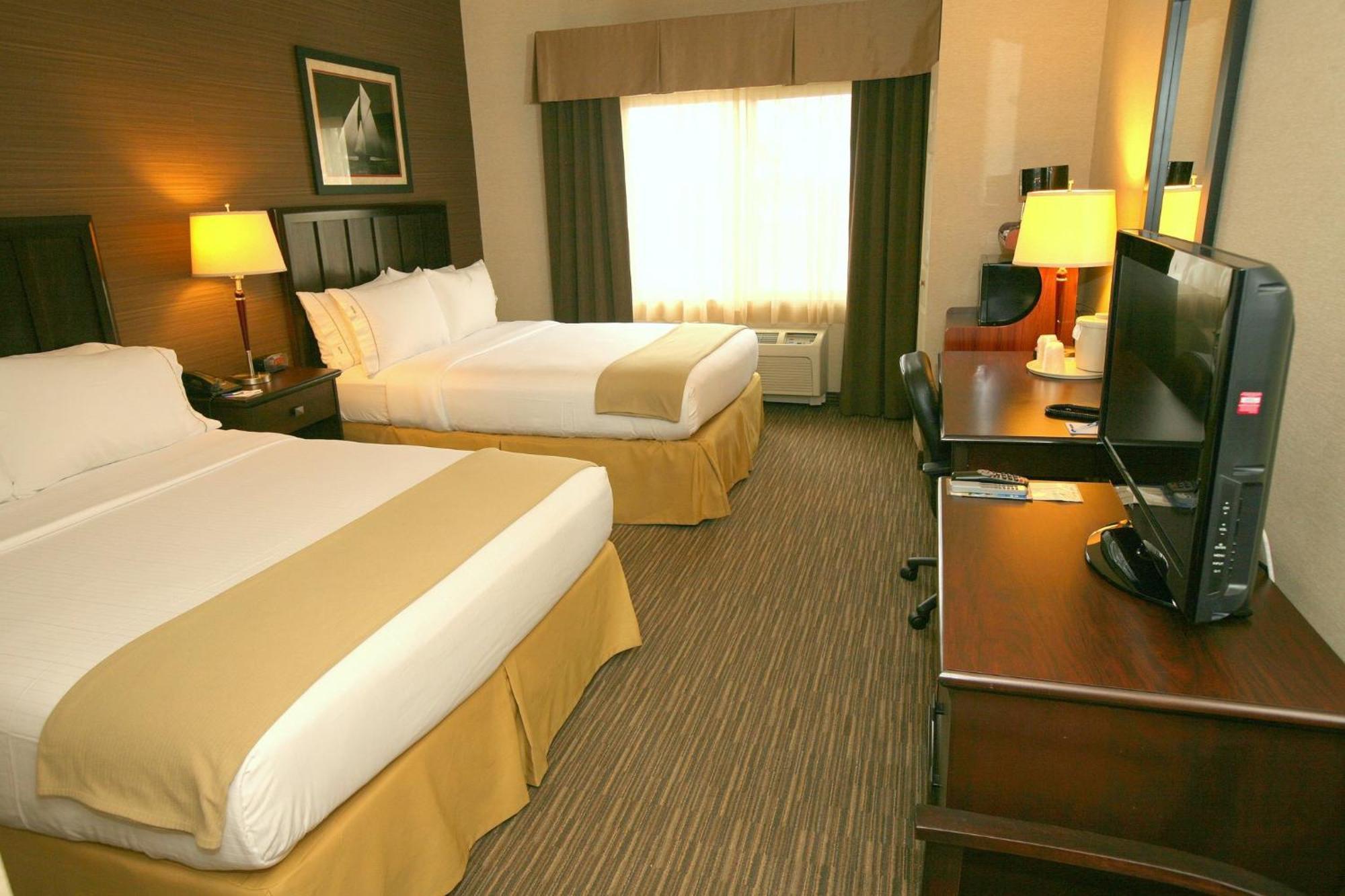 Holiday Inn Express San Diego South - Chula Vista By Ihg Exterior photo