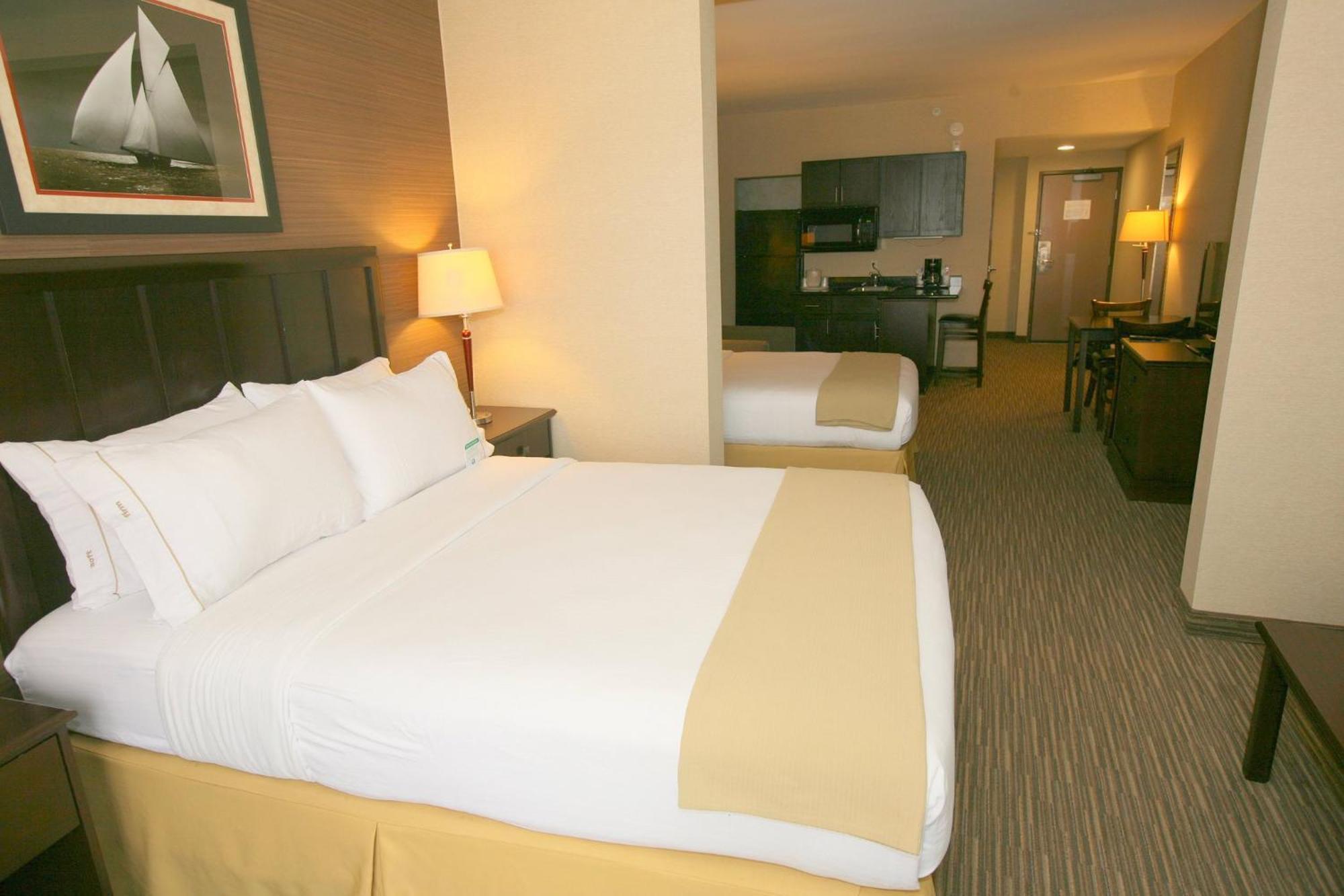 Holiday Inn Express San Diego South - Chula Vista By Ihg Exterior photo