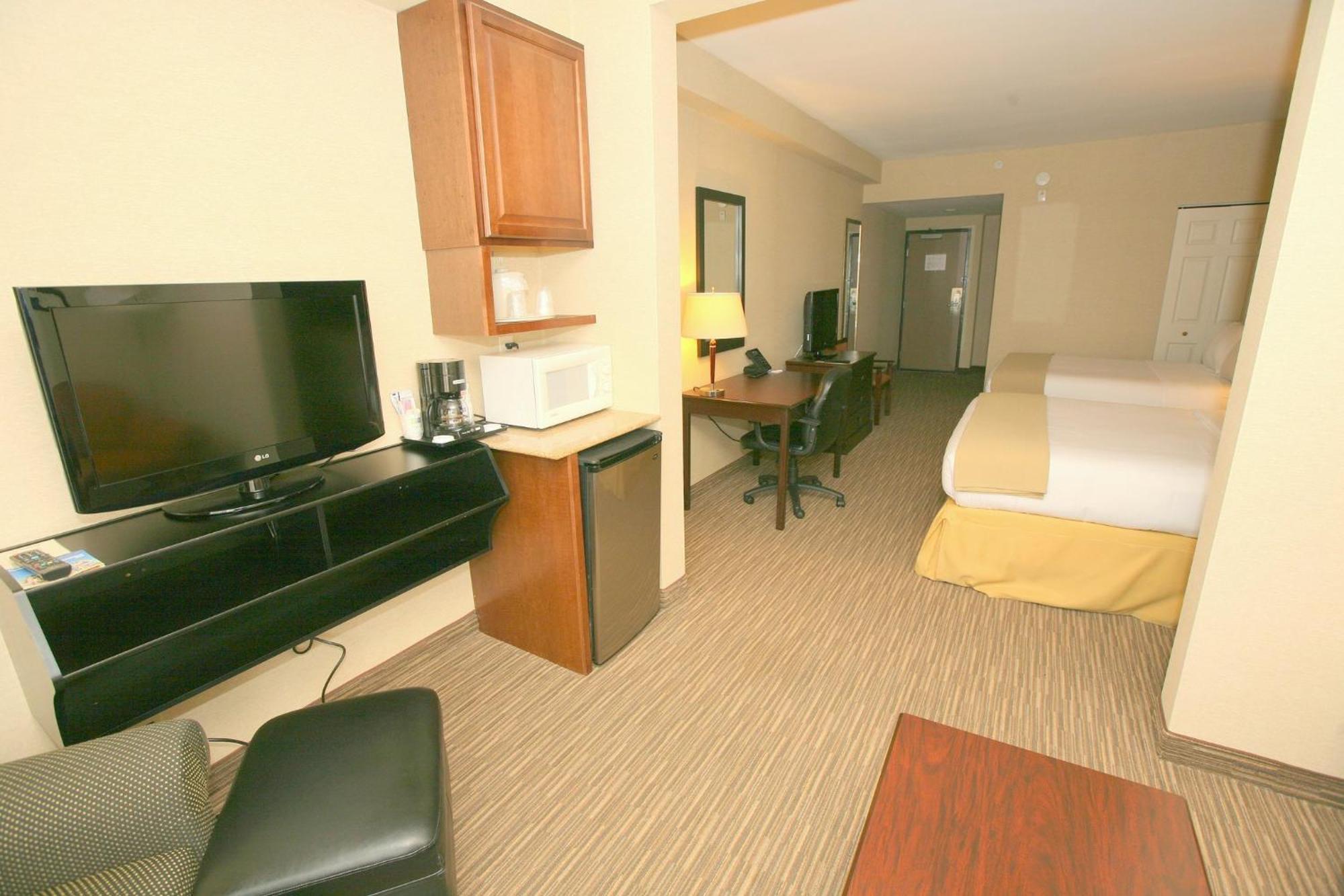 Holiday Inn Express San Diego South - Chula Vista By Ihg Exterior photo