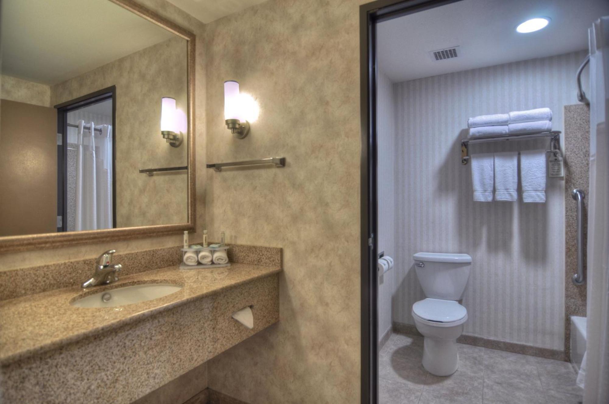 Holiday Inn Express San Diego South - Chula Vista By Ihg Exterior photo