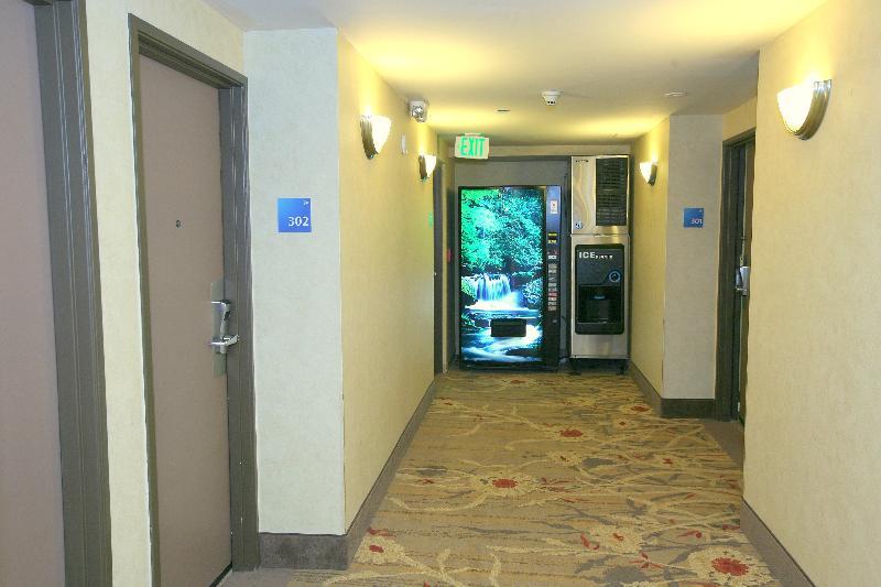 Holiday Inn Express San Diego South - Chula Vista By Ihg Exterior photo